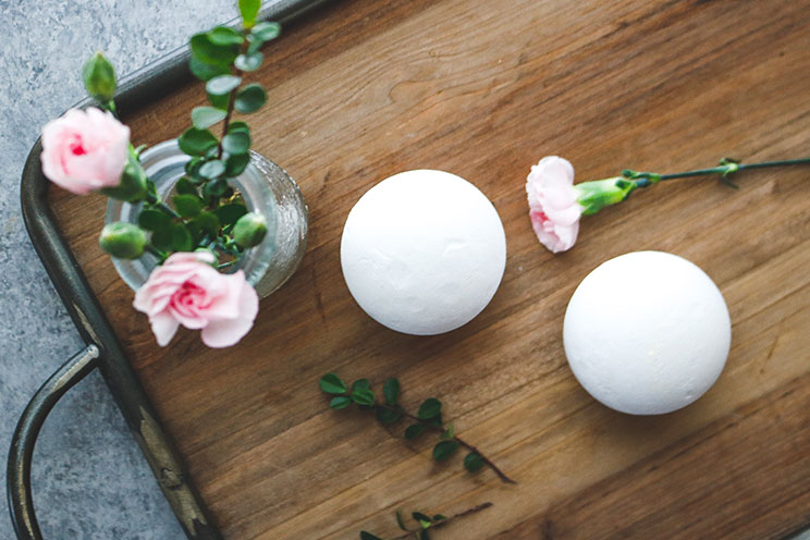 IN-ARTICLE-DIY-Miracle-Bath-Bombs-for-Cold-Flu-Relief.jpg