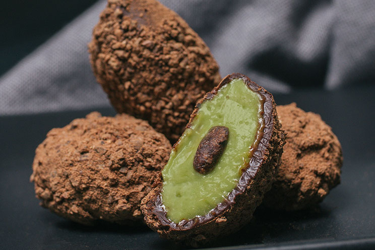 SCHEMA-PHOTO-Hidden-Avocado-Chocolate-Truffles.jpg