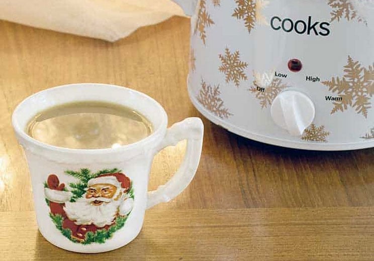 13 Big-Batch Holiday Drinks You Can Make in a Slow Cooker