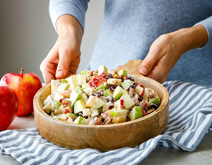 This Paleo fruit salad is chock-full of crisp, juicy apples, sweet cranberries and crunchy walnuts. Ready in just 10 minutes!