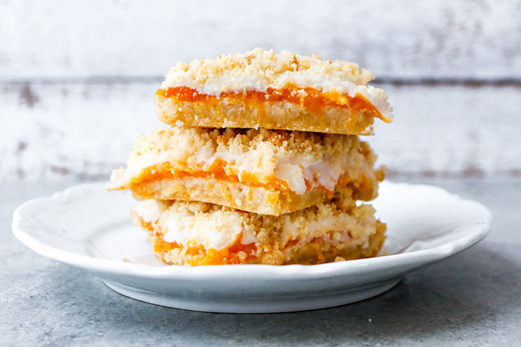 SCHEMA-PHOTO-Keto-Almond-Flour-Apricot-Crumb-Bars.jpg