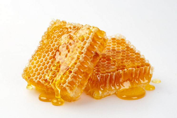 Why Eating the Whole Honeycomb is Even Better Than Raw Honey
