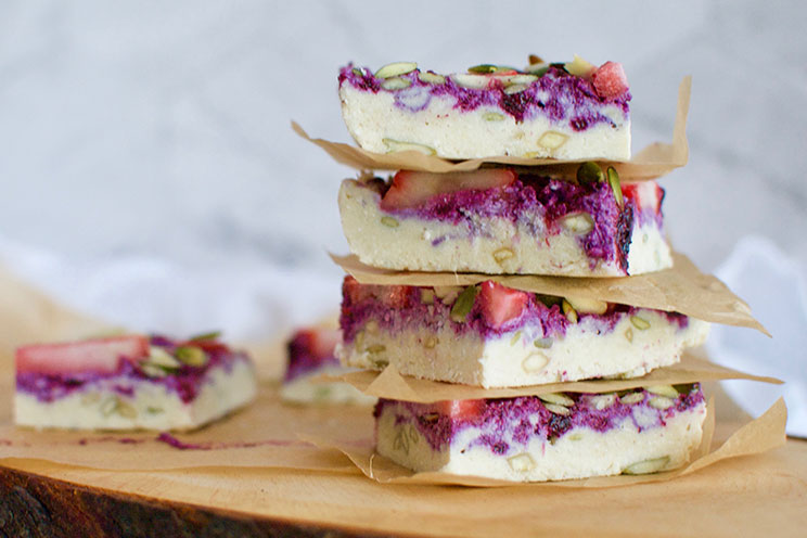 IN-ARTICLE-Dreamy-Blueberry-Bliss-Bars.jpg