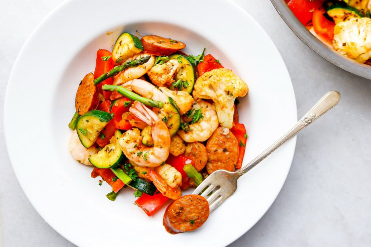 SCHEMA-PHOTO-One-Pan-Cajun-Shrimp-Sausage-Veggie_Meal.jpg