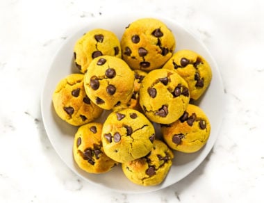 Brighten up your Paleo chocolate chip cookies with anti-inflammatory turmeric for a special treat!