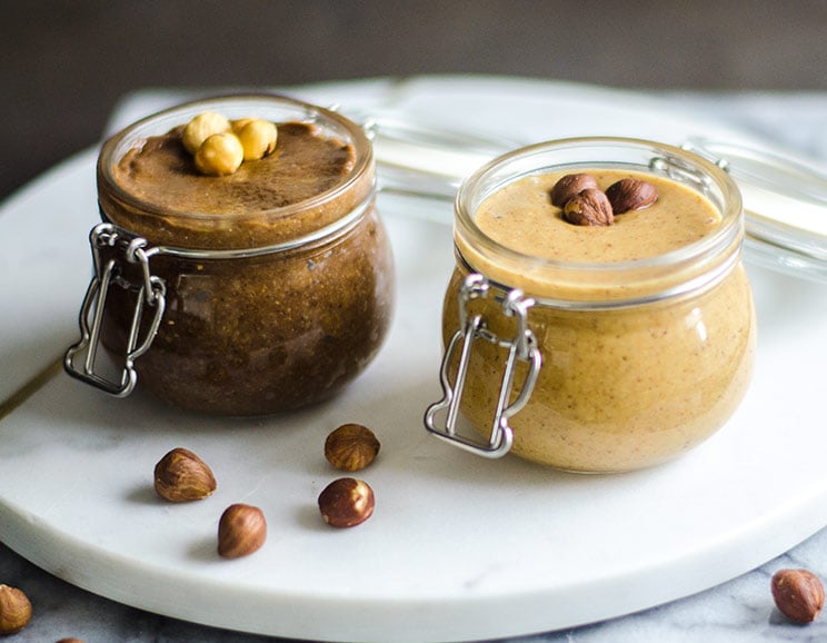 Blend up this easy, creamy DIY hazelnut butter with just one ingredient (roasted hazelnuts!). Then, to take it up a notch, we’ll also show you how to add a rich, chocolatey twist to it!