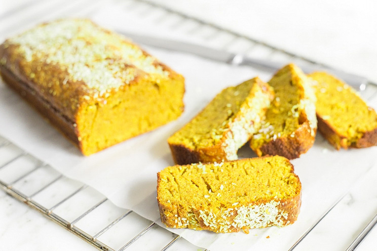IN-ARTICLE-Golden-Turmeric-Bread-Topped-with-Shredded-Coconut.jpg