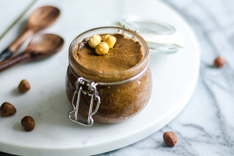 SCHEMA-PHOTO-DIY-Hazelnut-Butter-Dark-Chocolate-Hazelnut-Butter.jpg