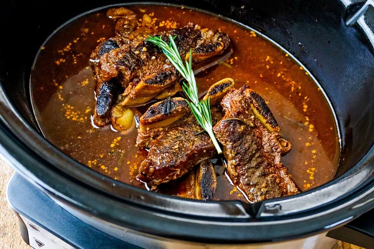 SCHEMA-PHOTO-Fork-Tender-Slow-Cooker-Short-Ribs.jpg