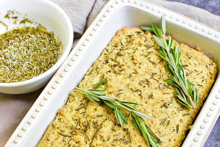 IN-ARTICLE-Rosemary-Garlic-Bread-with-Herb-Dip.jpg