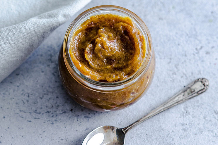 Date Paste: The All-Natural Sweetener | Paleo, Dairy Free, Grain Free