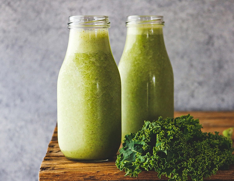 Drink this green elixir to nourish thyroid with healthy fats, antioxidants, and minerals. It's formulated to give your butterfly gland a little extra love.