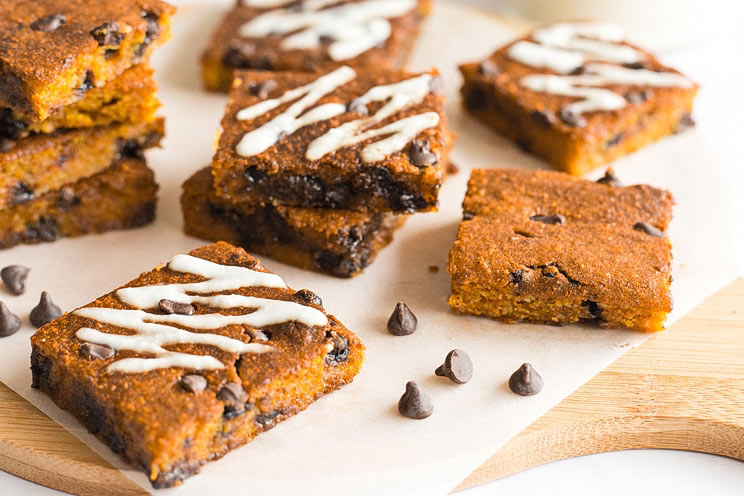 IN-ARTICLE-Pumpkin-Spice-Blondies-Have-More-Fun.jpg