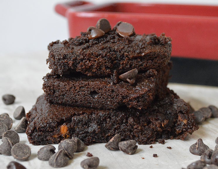These moist, super-chocolatey sweet potato brownies are filled with Vitamin A. And with only a handful of simple ingredients, they're super easy to make!