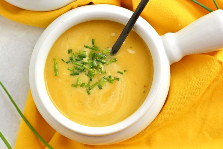 Dreamy Butternut Squash Soup with Pears and Ginger | Paleo, Dairy Free