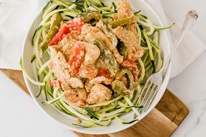 SCHEMA-PHOTO-Cajun-Chicken-Pasta-with-Light-Zucchini-Noodles.jpg