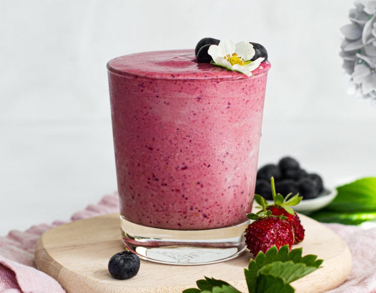 20 Amazing Paleo Smoothies (Dairy-Free, Nourishing)