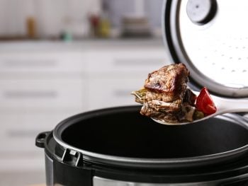 Instant Pot vs. Slow Cooker - the Difference and Which is Better 2